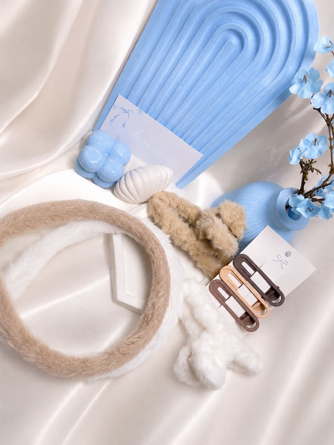 Hair Accessories Set 7pcs – Bando Bulu + Jepit Bulu